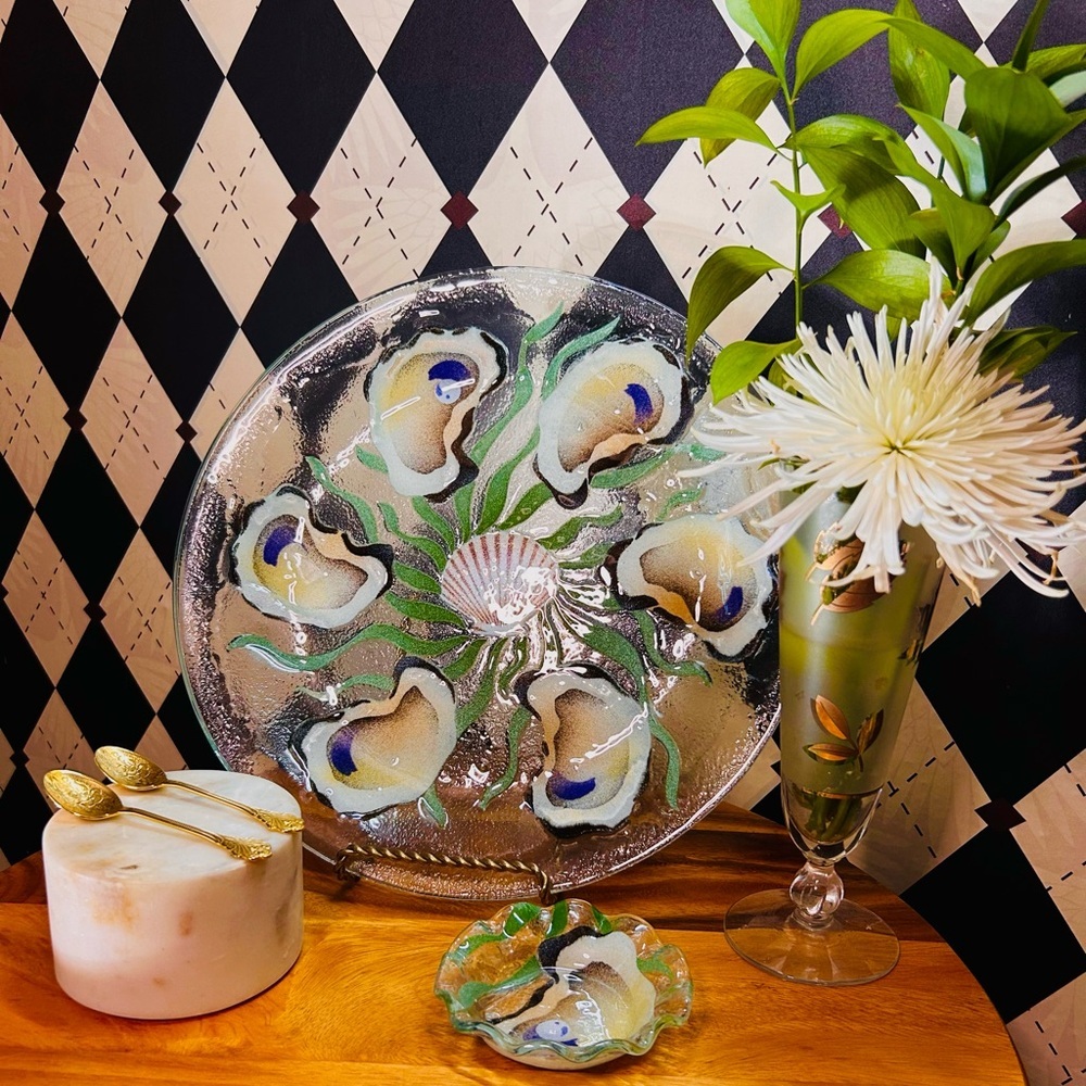 Oyster Shell Motif Fused Glass Platter & Bowl Set — Iridescent Coastal Art Glass - Picture 15 of 16